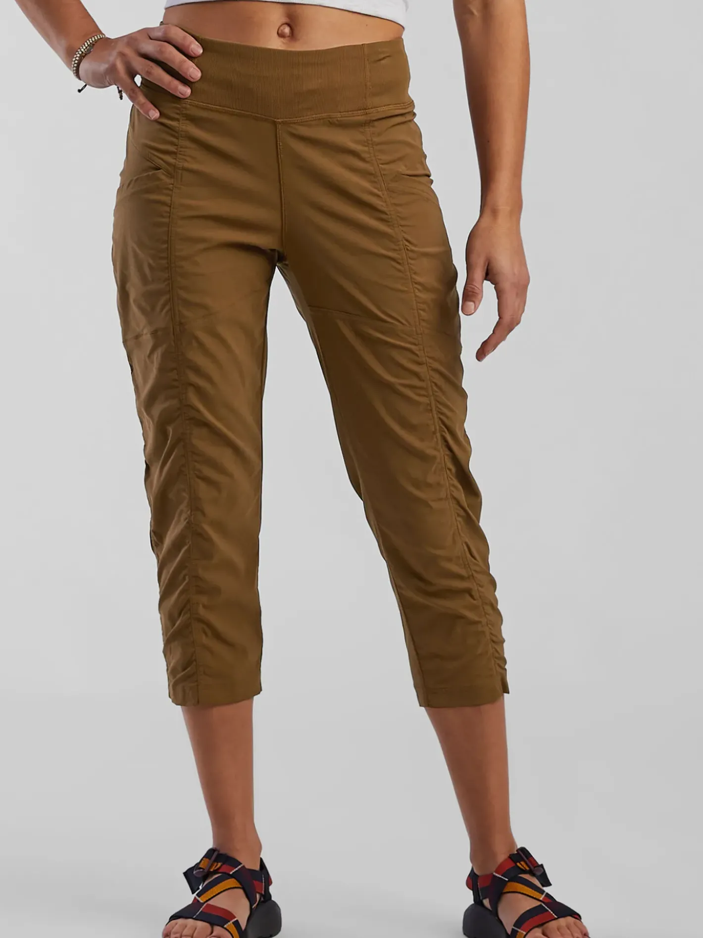 Title Nine Evergreen Hiking Capris>Women Bottoms Finder