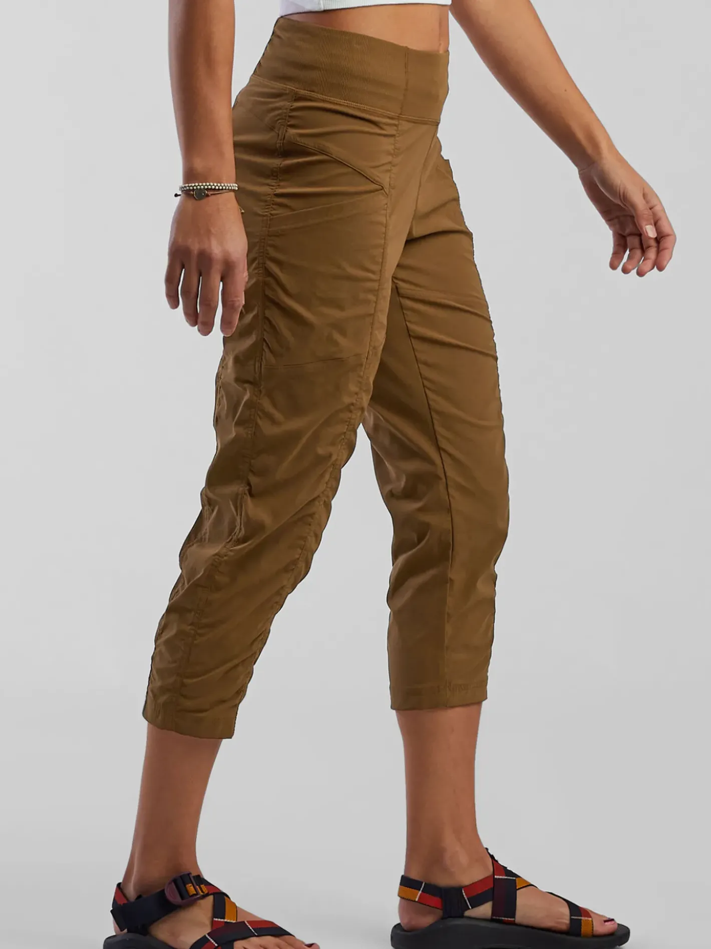 Title Nine Evergreen Hiking Capris>Women Bottoms Finder