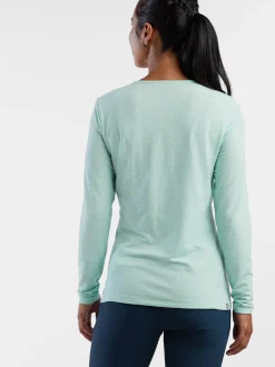Title Nine Henerala 2.0 Long Sleeve Tee - Solid><noscript><img width=