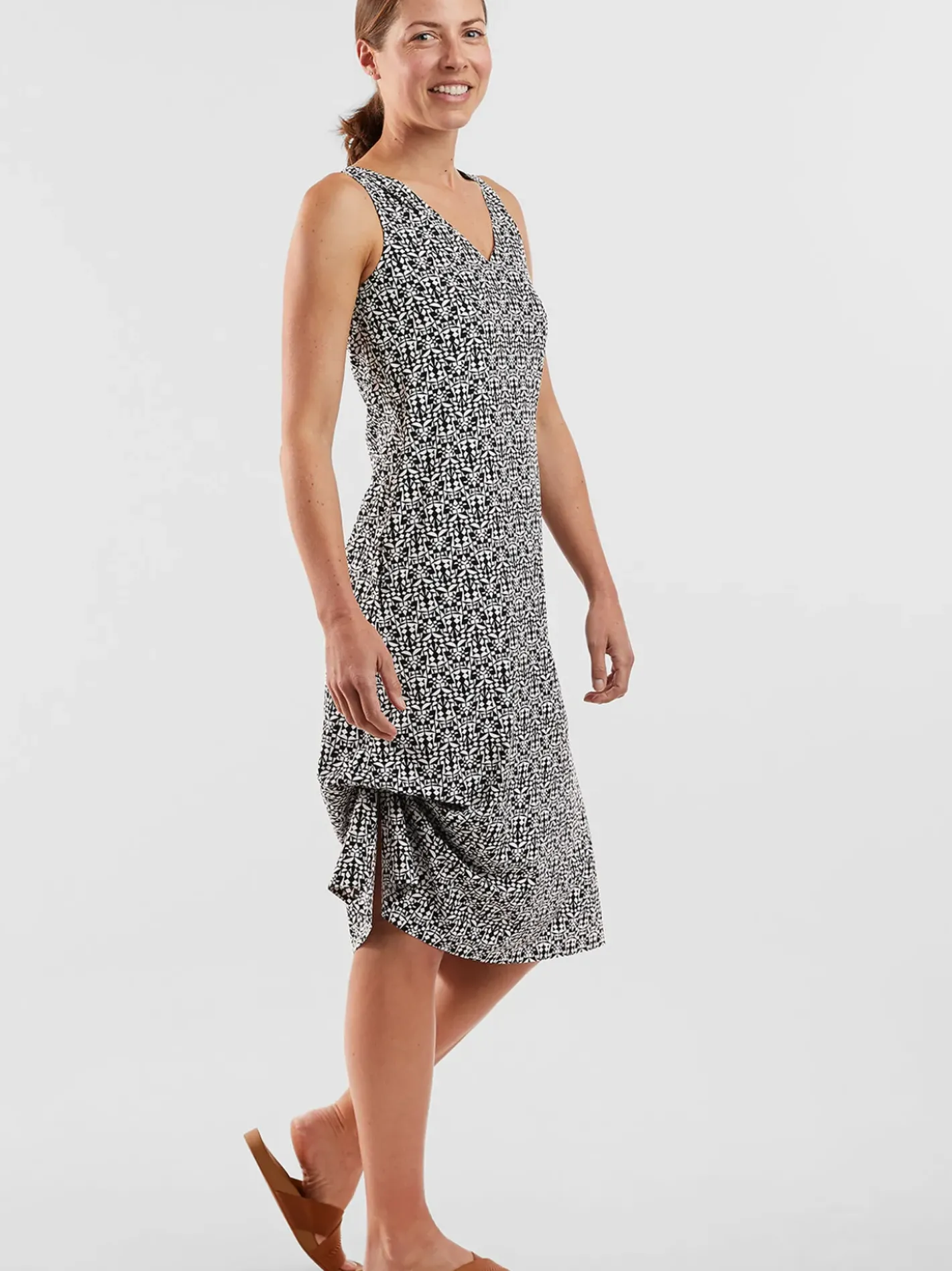 Title Nine Round Trip Midi Dress - Turkish Delight>Women Upf Clothing