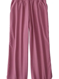 Title Nine Slaycation 2.0 Cropped Pants - Textured><noscript><img width=