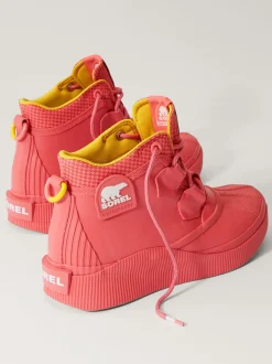Title Nine Urban Duck Bootie><noscript><img width=